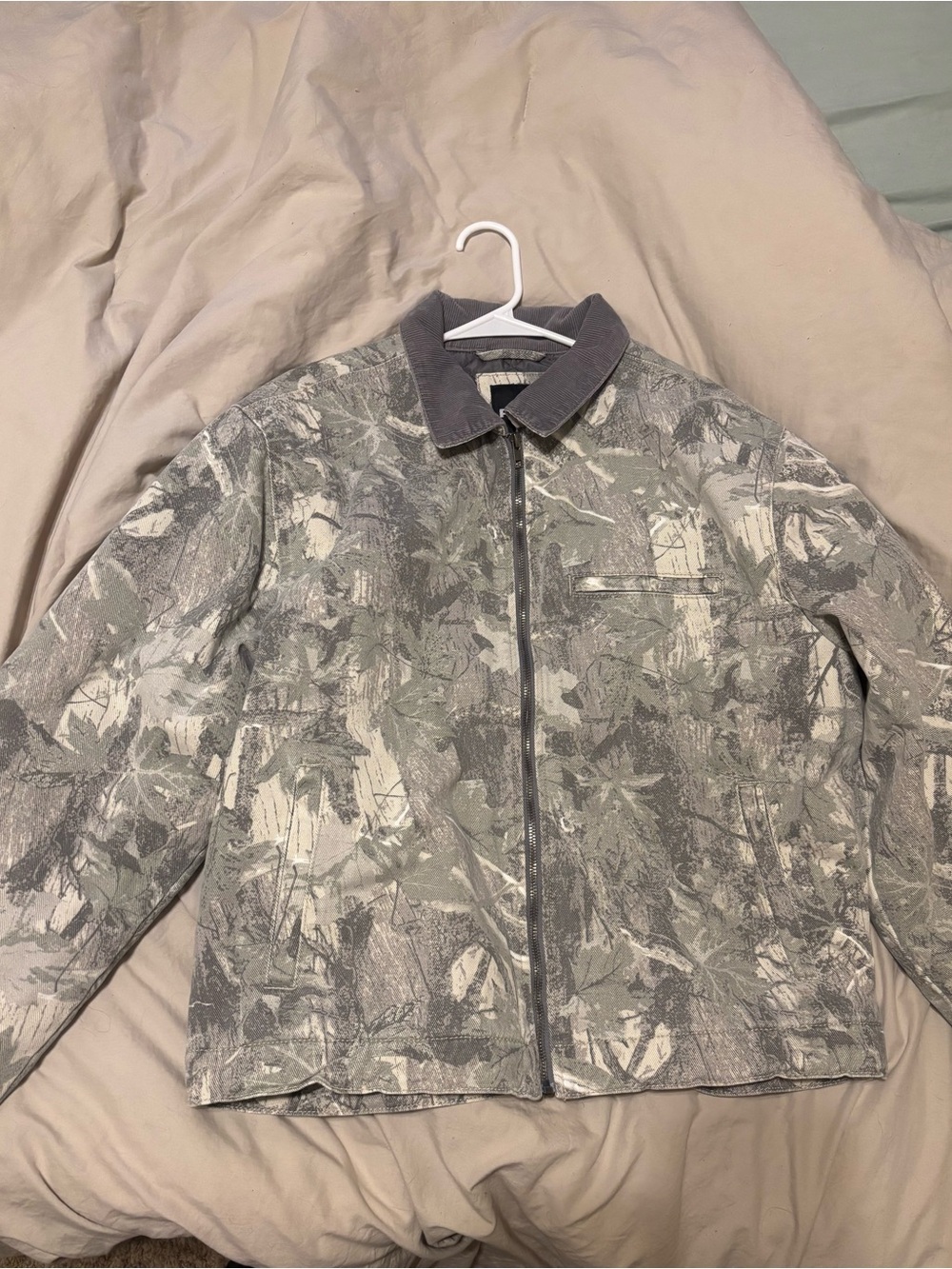 RSQ Men's Camouflage Zip Jacket with Corduroy Collar - Gray/Green